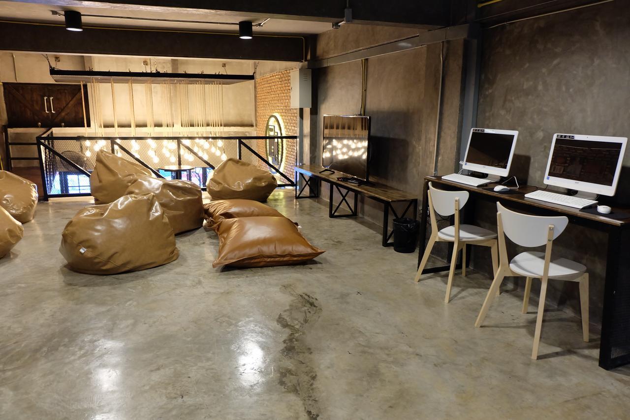Sleepover Hostel Ban Bang Khwang Esterno foto