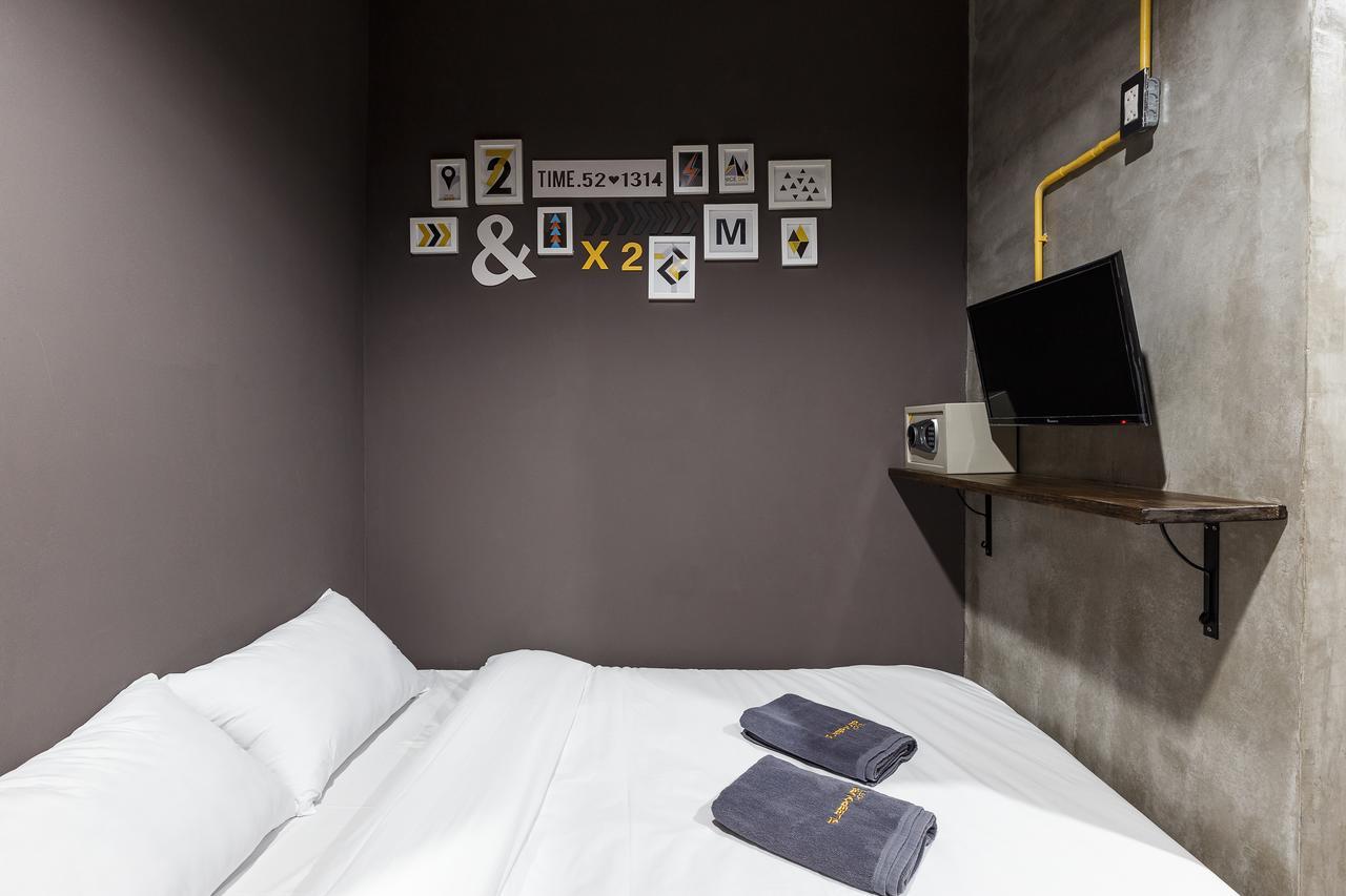 Sleepover Hostel Ban Bang Khwang Esterno foto